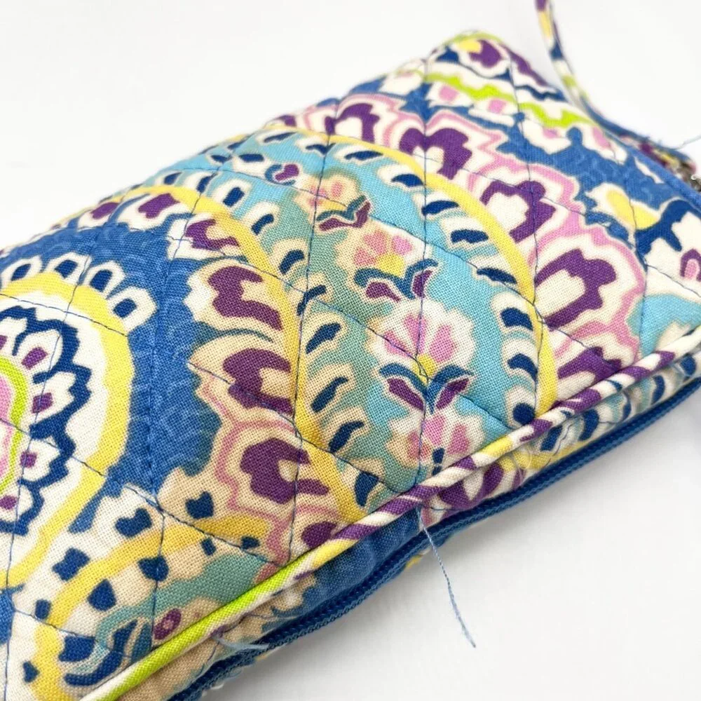 Vera Bradley Capri Blue Cotton Crossbody With Wristlet & Glasses Case_12